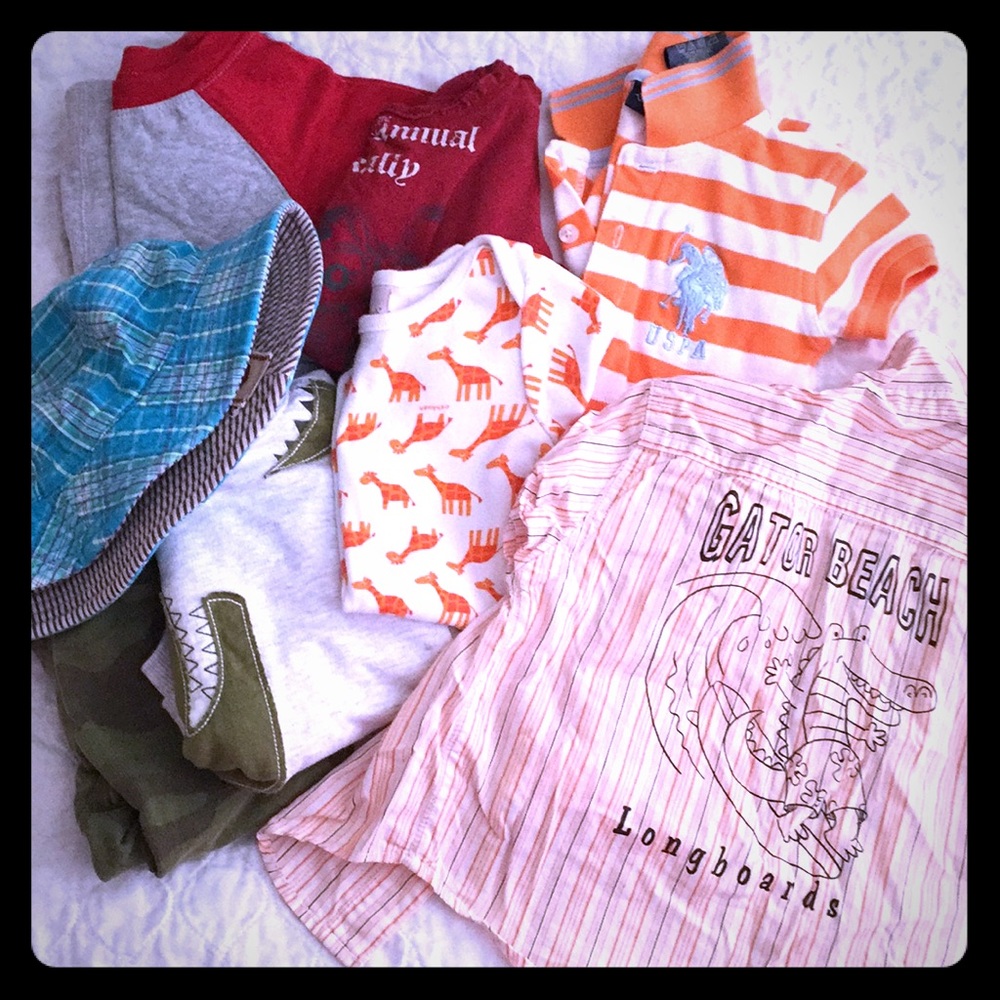 Lot of baby clothes 12-18 months